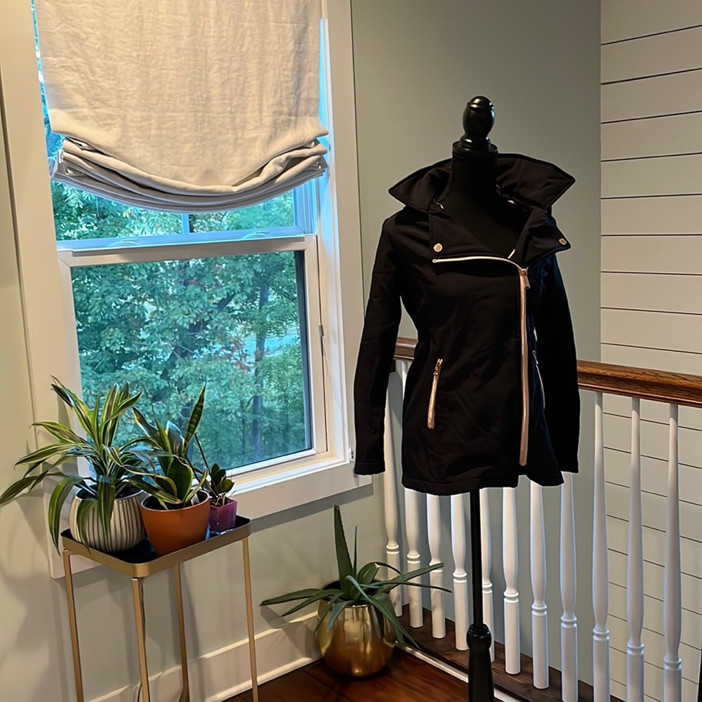 Micheal Kors, size 14, black with pink trimming